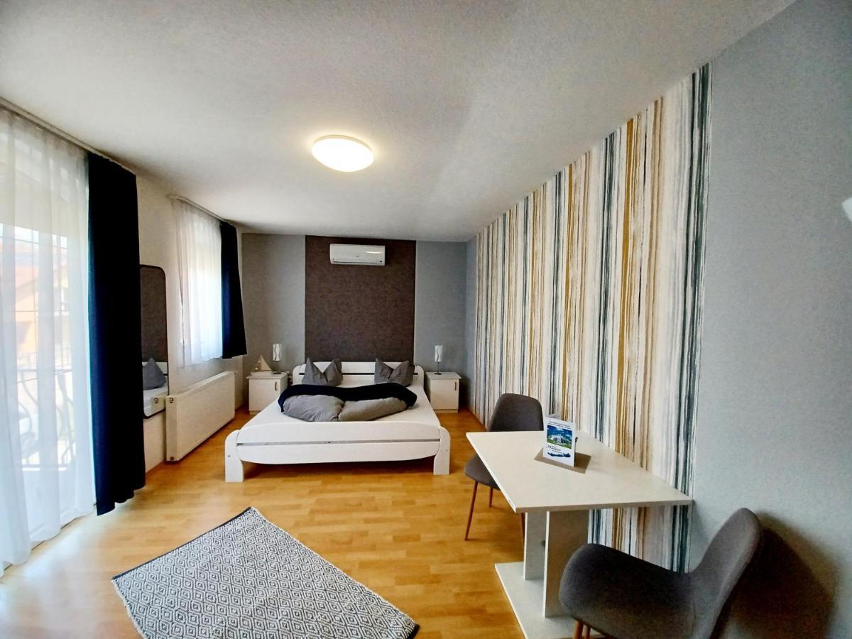 Margret Haus Bed & Breakfast Balatonfured Exterior photo